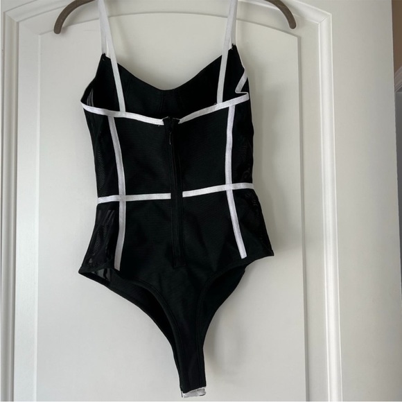 Revolve by the way bodysuit. Black & White Mesh Side Panels. Size small - Picture 2 of 4